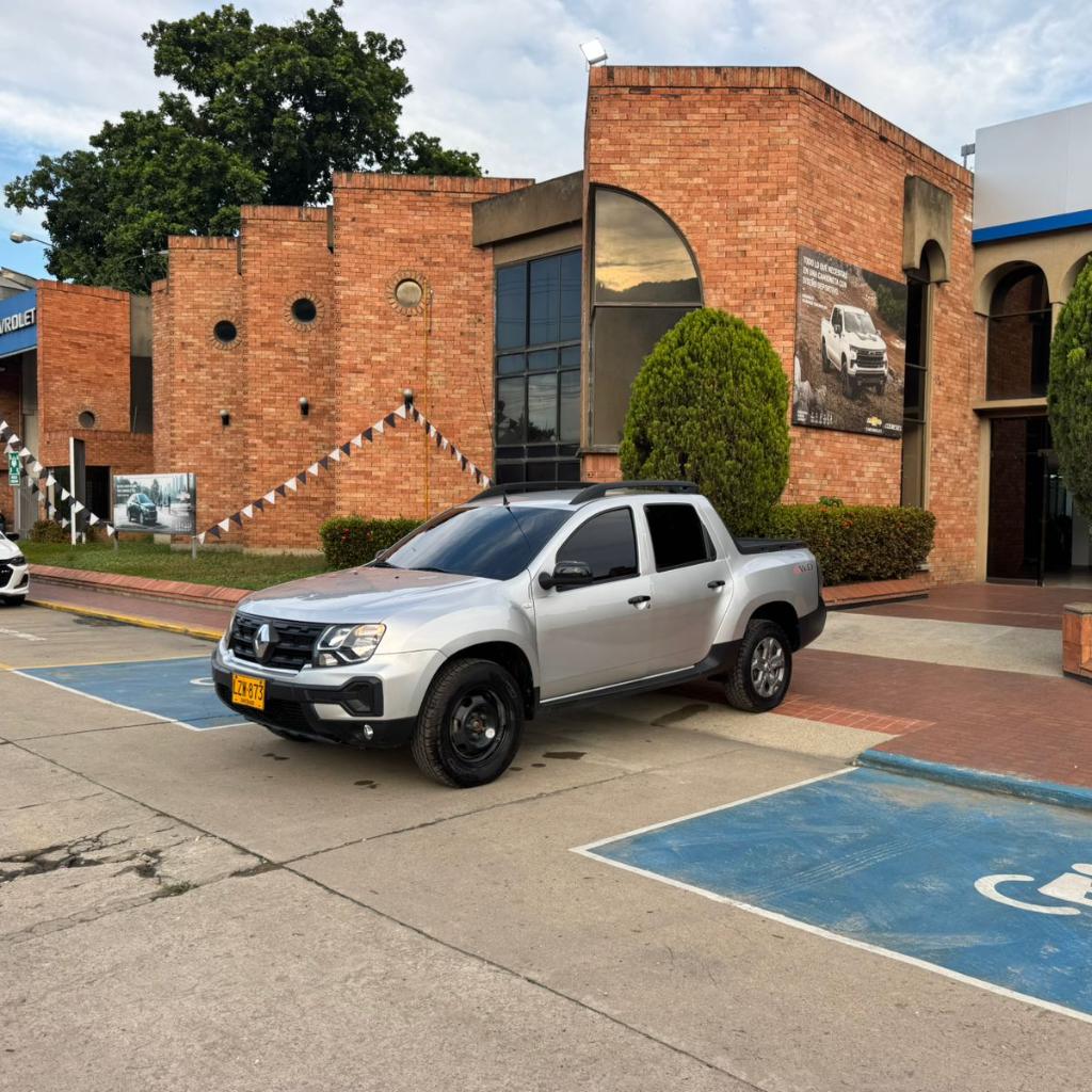 DUSTER OROCH ZEN MT 1300CC T 4X4 2023 LZW873_3