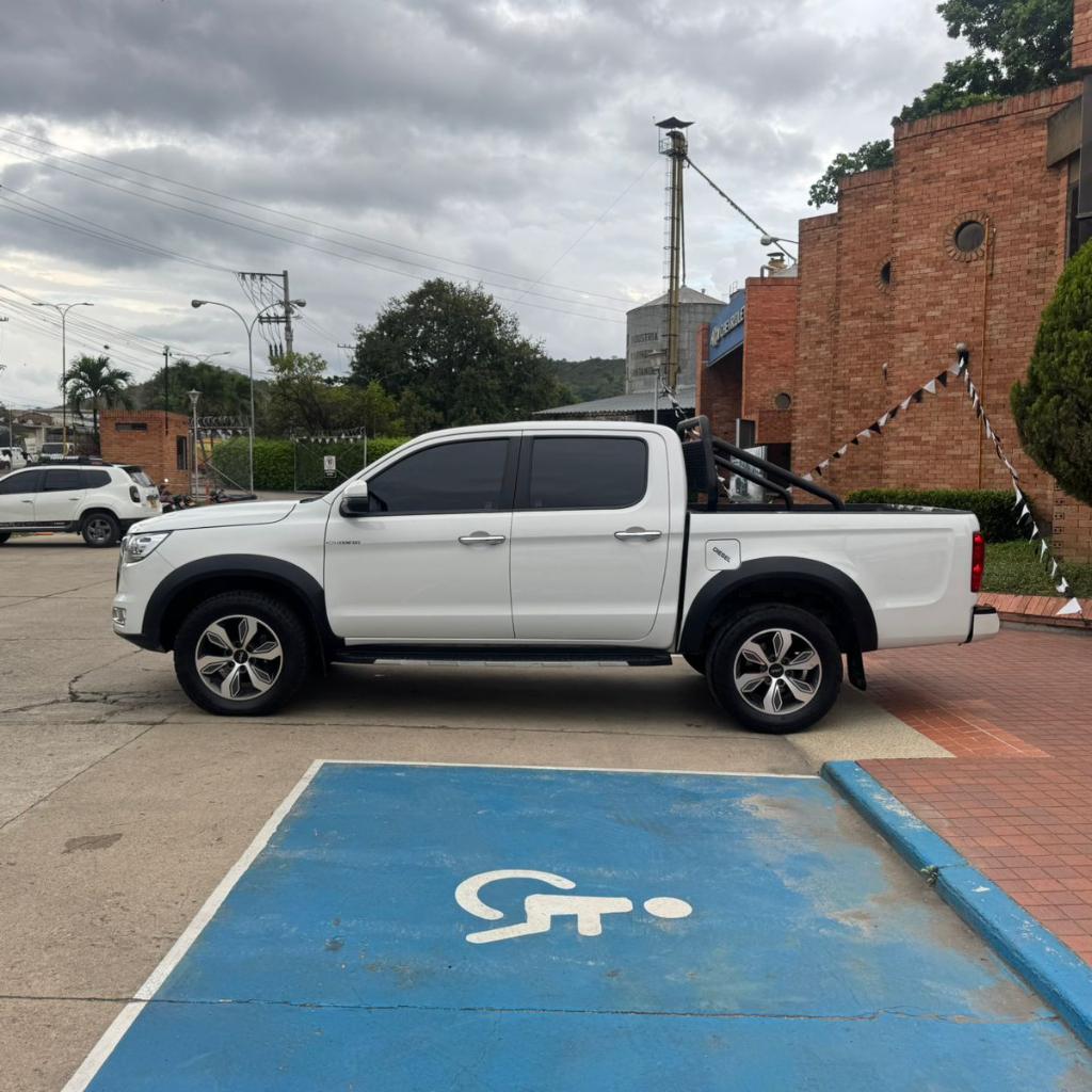 JAC HFC1037 T8 COMFORT MT 2000CC TD 4X4 2024 LTO716_4