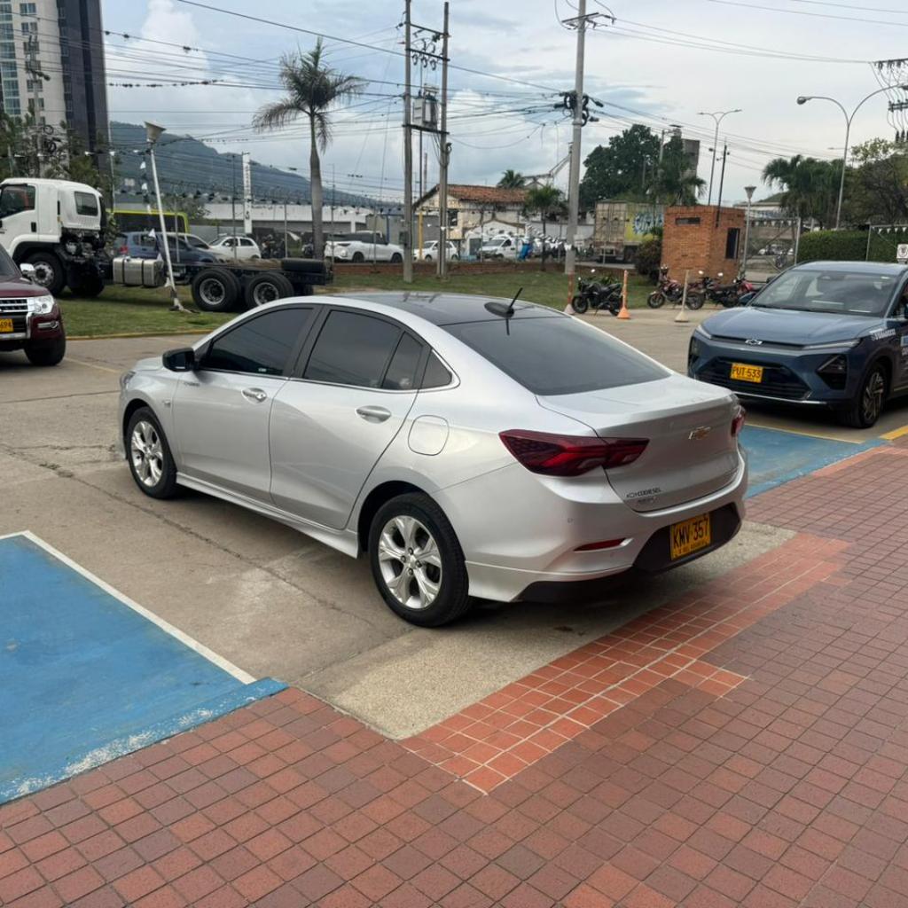 ONIX PREMIER TURBO AC 1.0 4P 4X2 TA 2021 KMV357_5