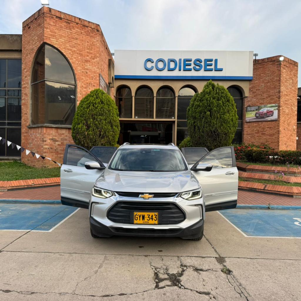 TRACKER TURBO 1.2 PREMIER AT 2021 GYW343_10