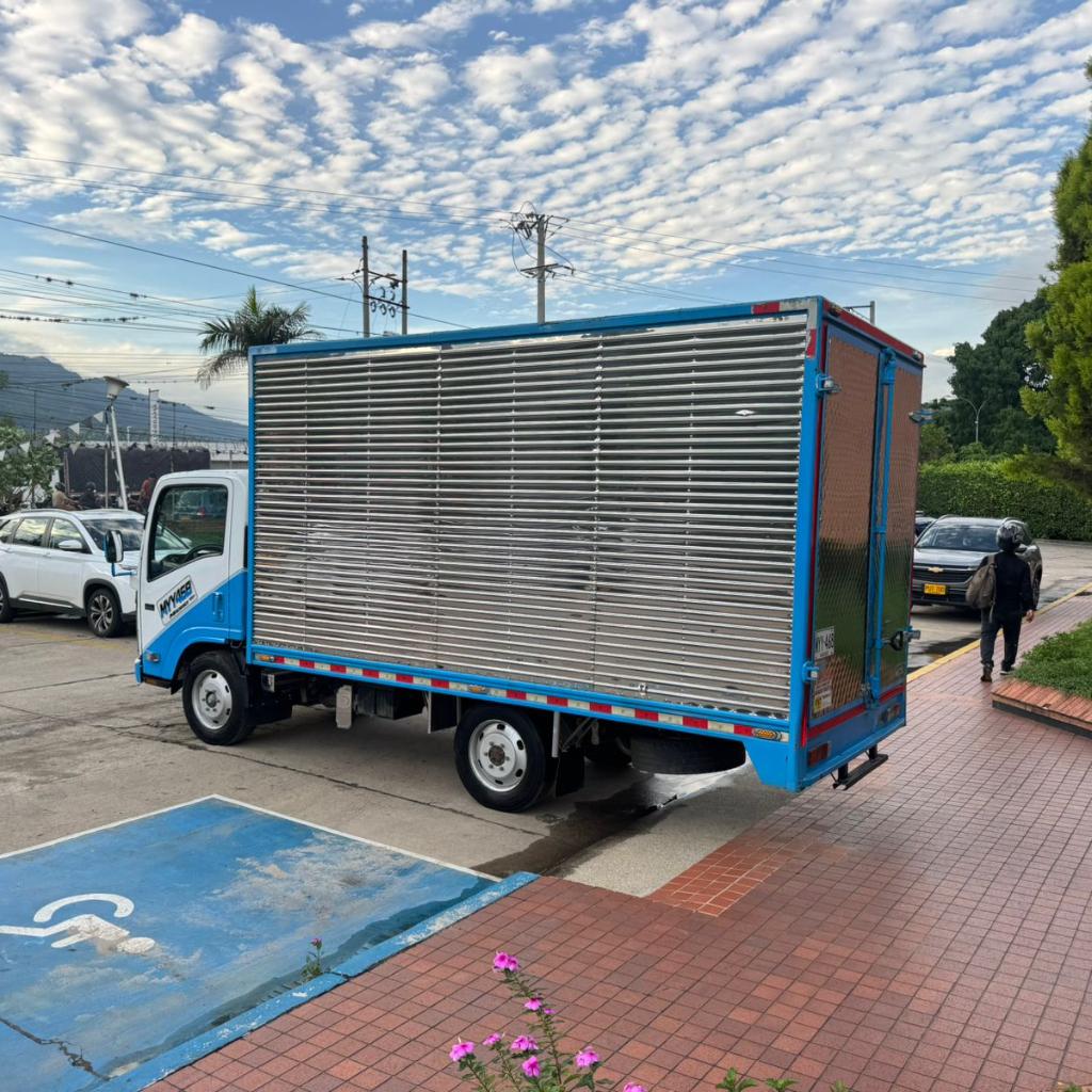 CHEVROLET NLR 700P RWD TD 4X2 ABS MT FURGON 2024 MYY468_5