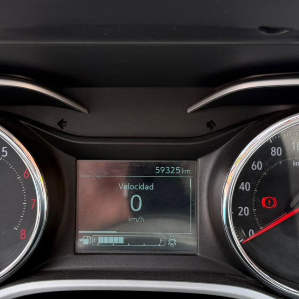 TRACKER TURBO 1.2 LS (D) MT 2023 LTZ208_17