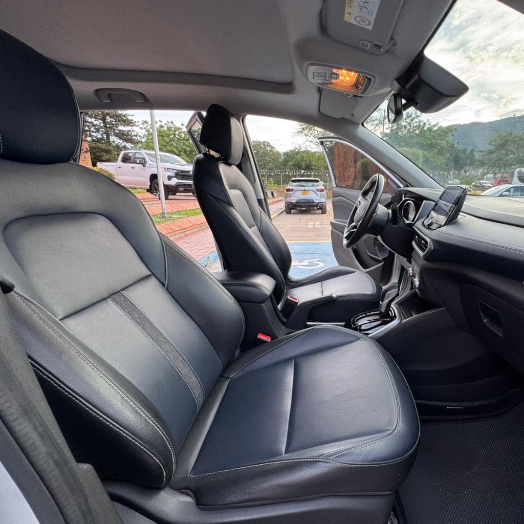 TRACKER TURBO 1.2 PREMIER AT 2021 GYW343_15