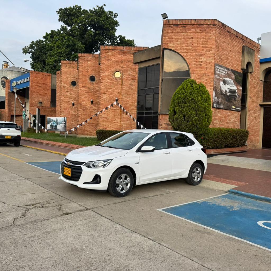 ONIX LT TURBO AC 1.05P 4X2 TM 2024 QIK202_3