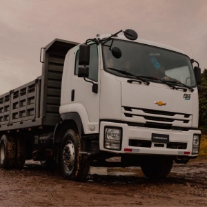 CAMIÓN CHEVROLET FVZ EVI CORTO_1