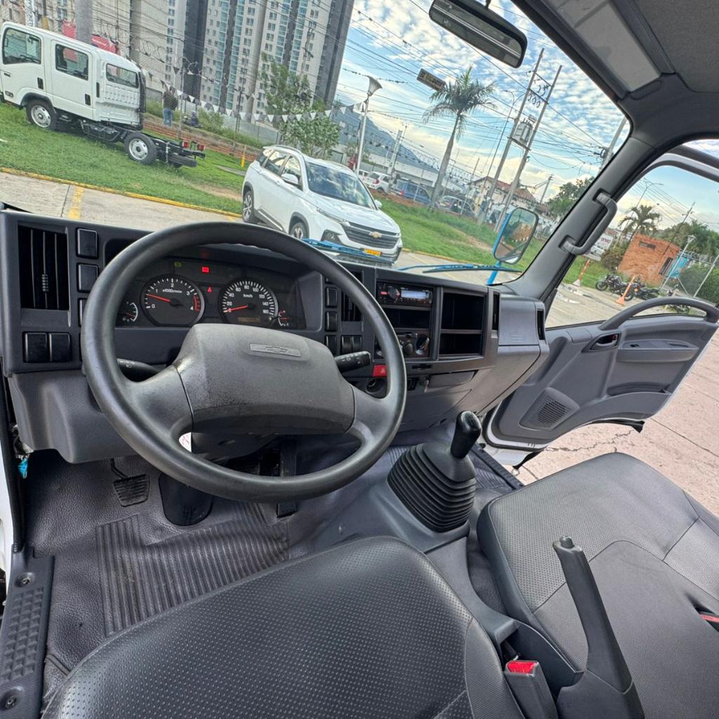 CHEVROLET NLR 700P RWD TD 4X2 ABS MT FURGON 2024 MYY468_14