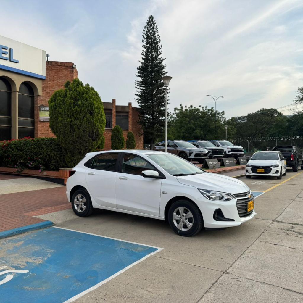 ONIX LT TURBO AC 1.05P 4X2 TM 2024 QIK202_1