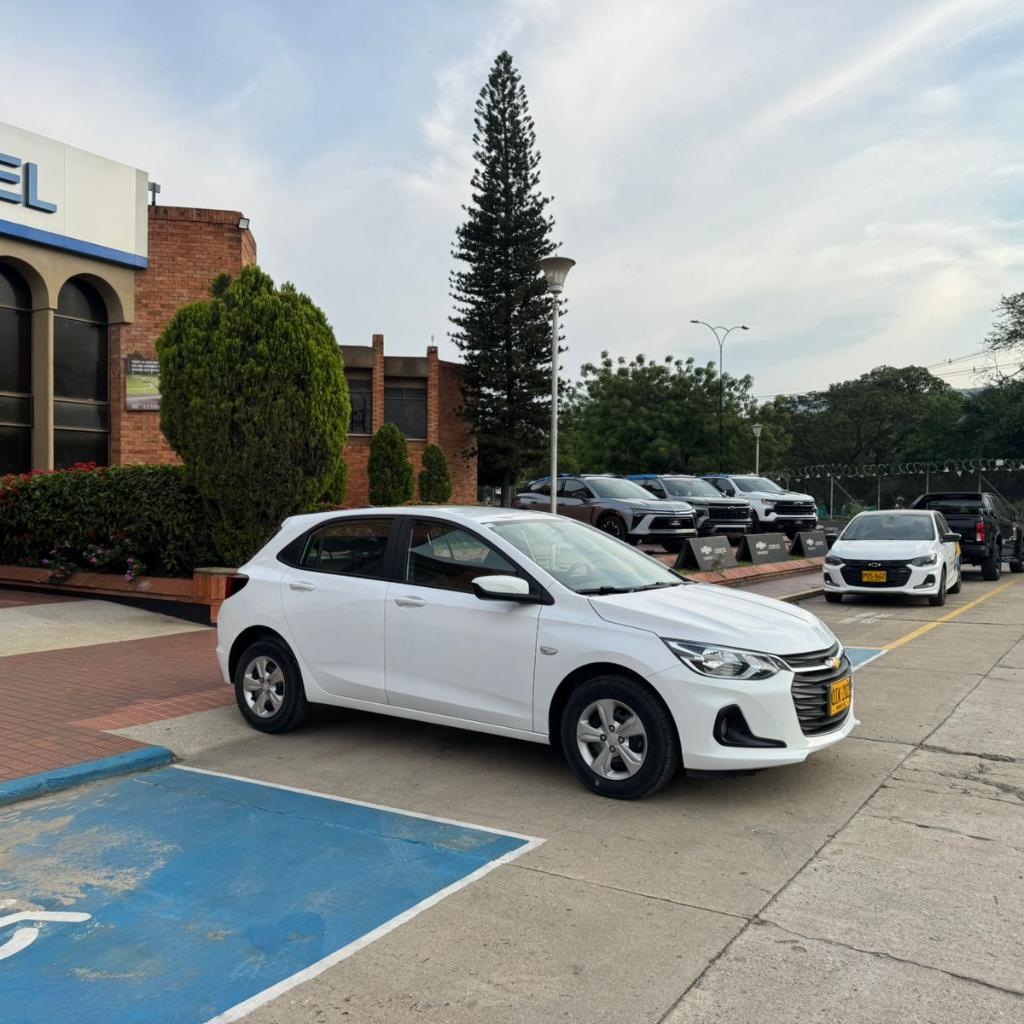 ONIX LT TURBO AC 1.05P 4X2 TM 2024 QIK202_9