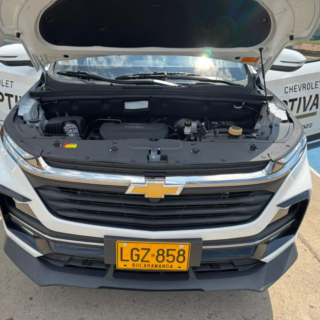 CAPTIVA TURBO PREMIER AT  2025 LGZ858_11