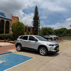 TRACKER TURBO 1.2 LS (D) MT 2023 LTZ208_1