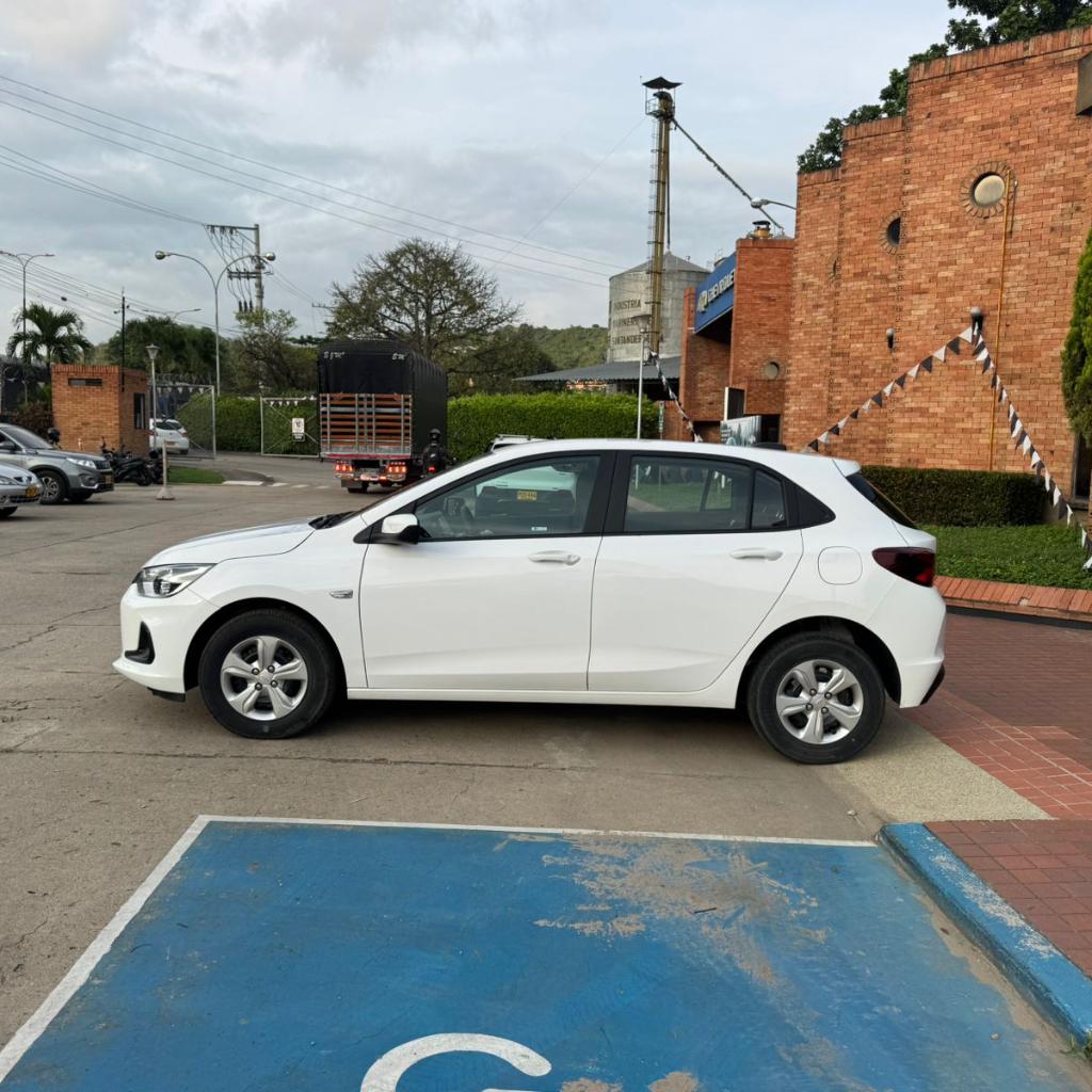 ONIX LT TURBO AC 1.05P 4X2 TM 2024 QIK202_4