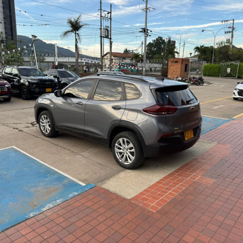 TRACKER TURBO LTZ (D) AT 2023 KZU181_5