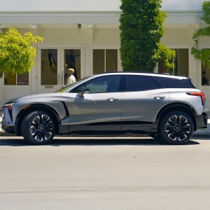 CHEVROLET BLAZER EV RS_1