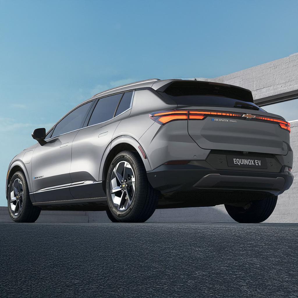 CHEVROLET EQUINOX EV_5
