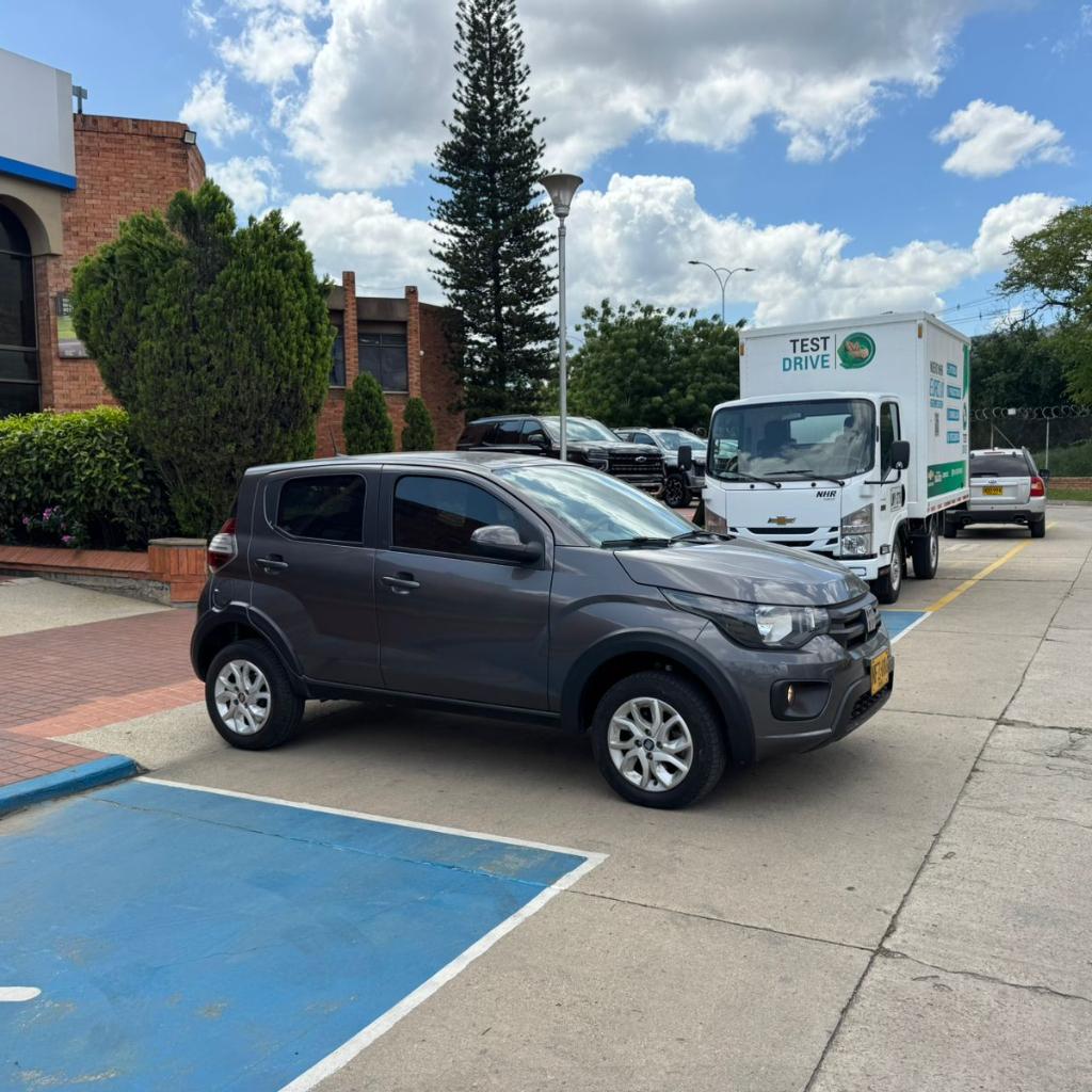 MOBI LIKE MT 1000CC 5P 2024 NFZ086_1