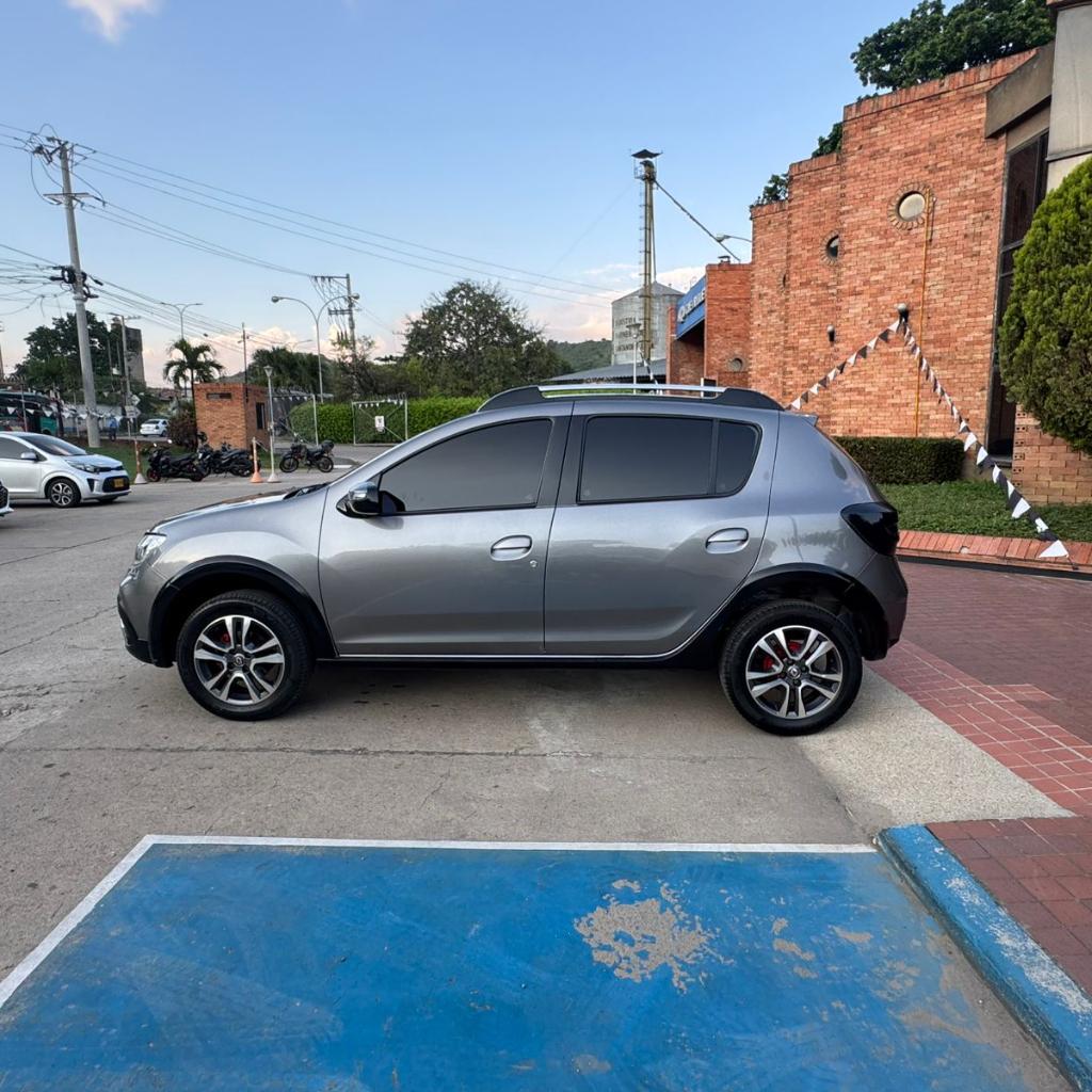 STEPWAY INTENS MT 1600CC 16V AA 4AB ABS 2022 GYY526 _4