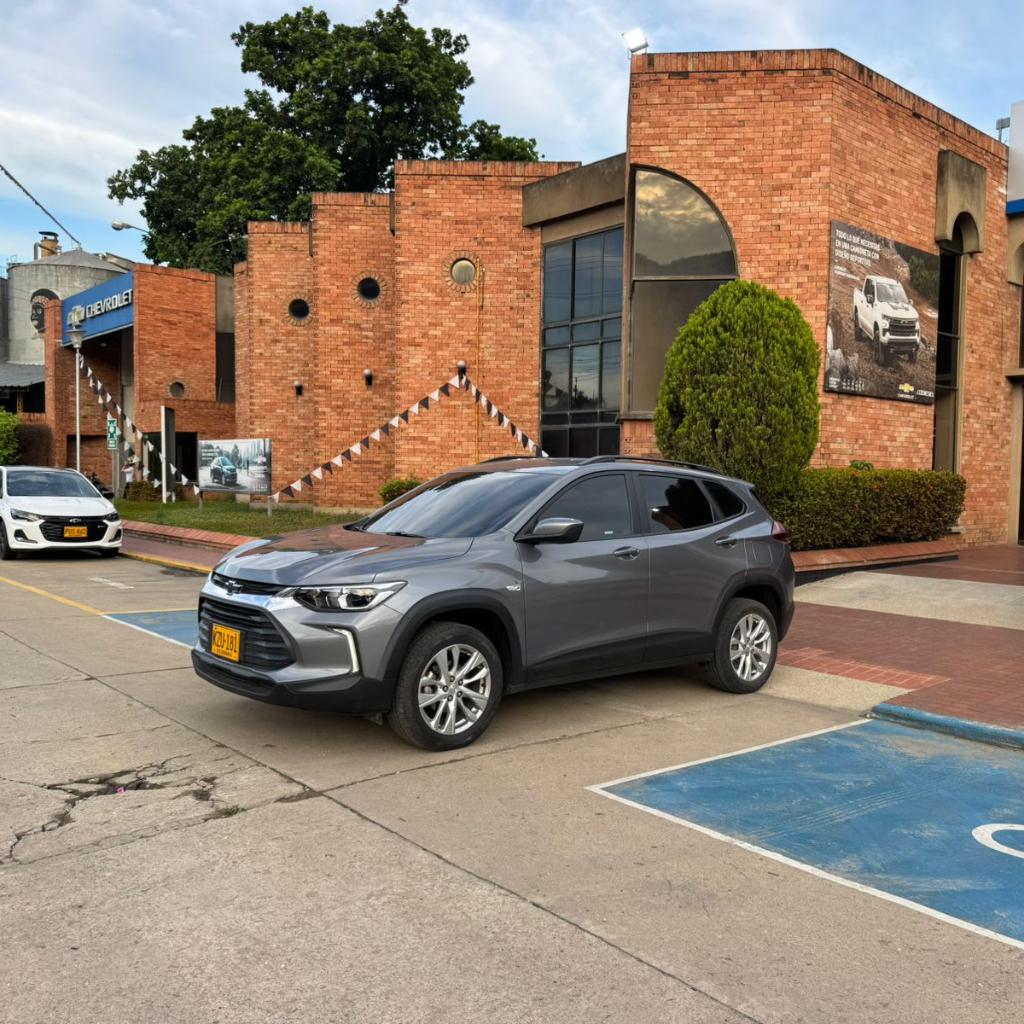 TRACKER TURBO LTZ (D) AT 2023 KZU181_3