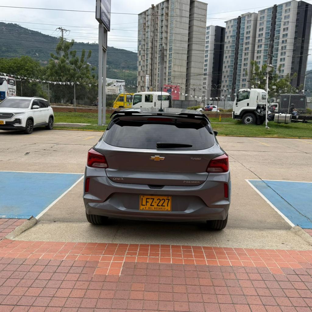 ONIX PREMIER TURBO AC 1.0 5P 4X2 AT 2022 LFZ227_6
