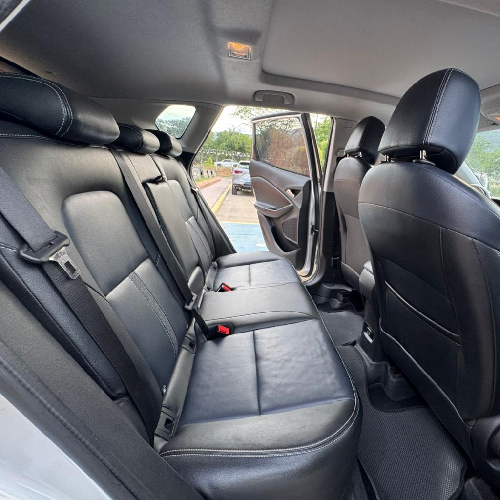 TRACKER TURBO 1.2 PREMIER AT 2021 GYW343_14