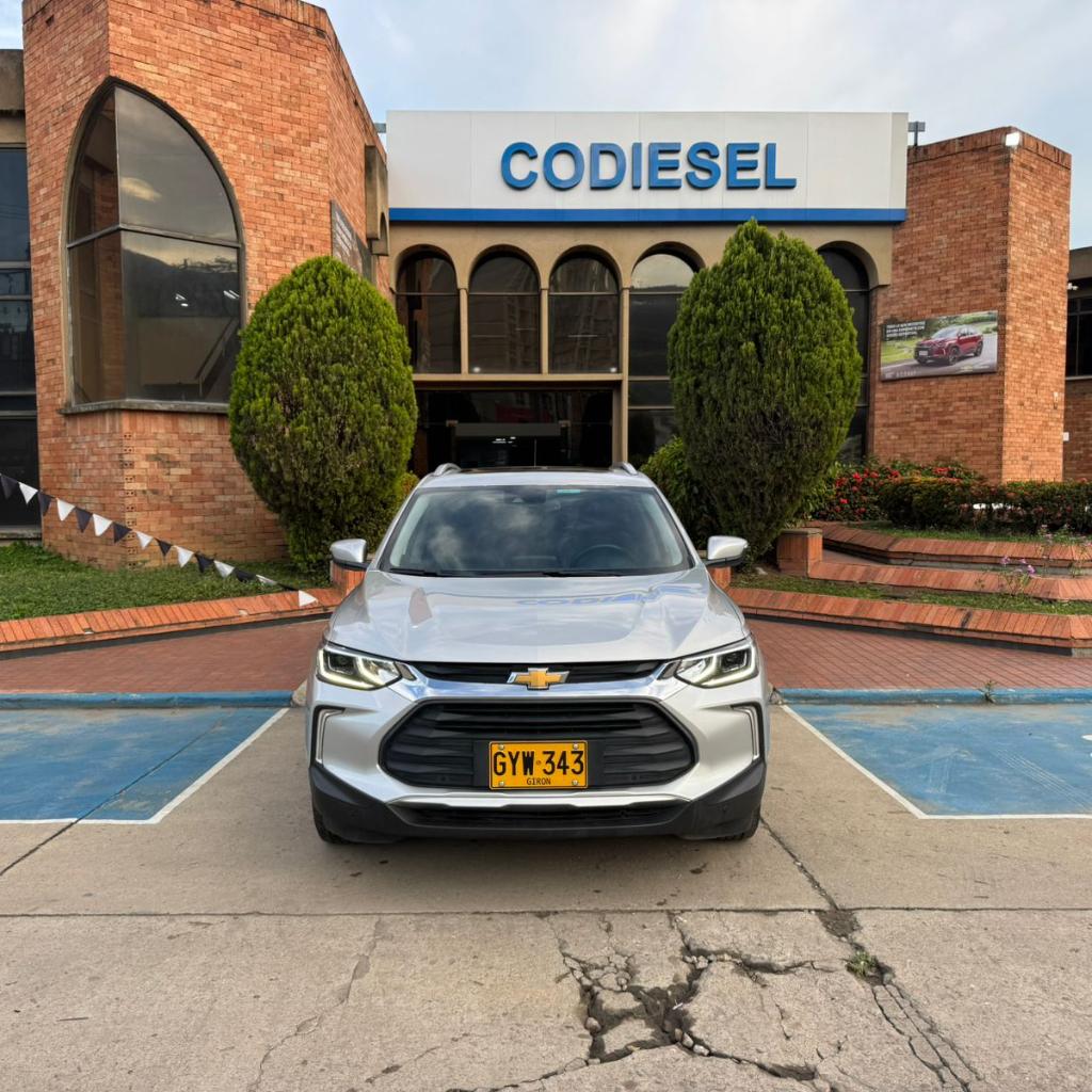 TRACKER TURBO 1.2 PREMIER AT 2021 GYW343_2