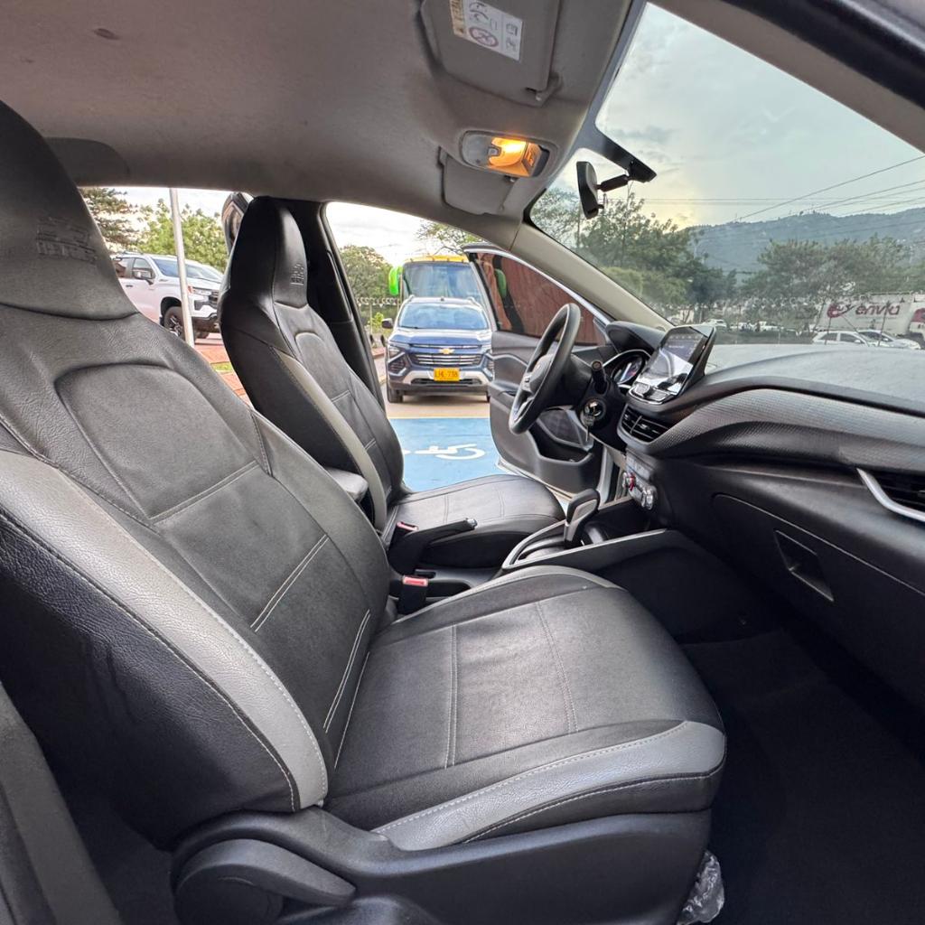 ONIX LT TURBO AC 1.0 4P 4X2 TA 2022 LFX739 _15