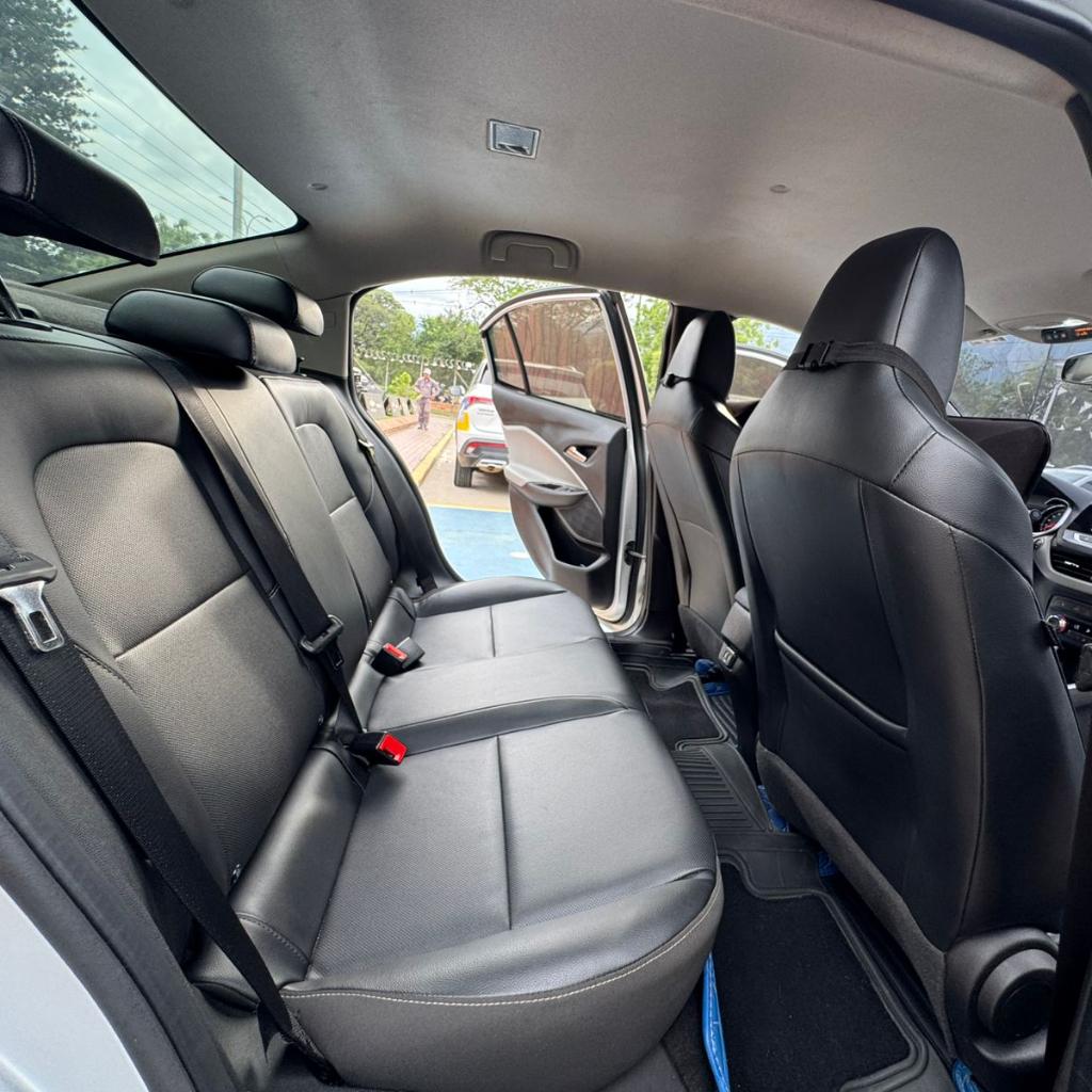 ONIX PREMIER TURBO AC 1.0 4P 4X2 TA 2021 KMV357_14