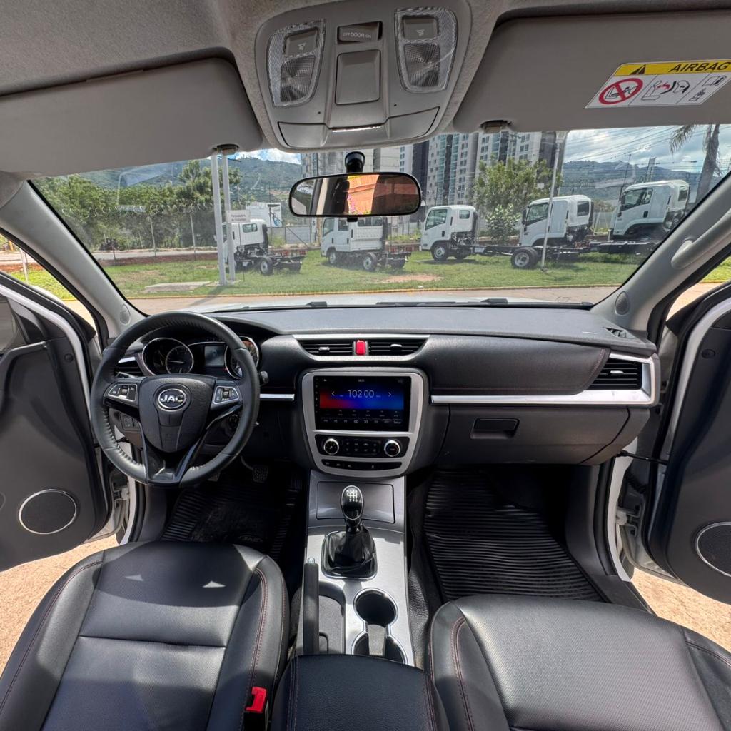 JAC HFC1037 T8 COMFORT MT 2000CC TD 4X4 MODELO 2024 LTP000_16