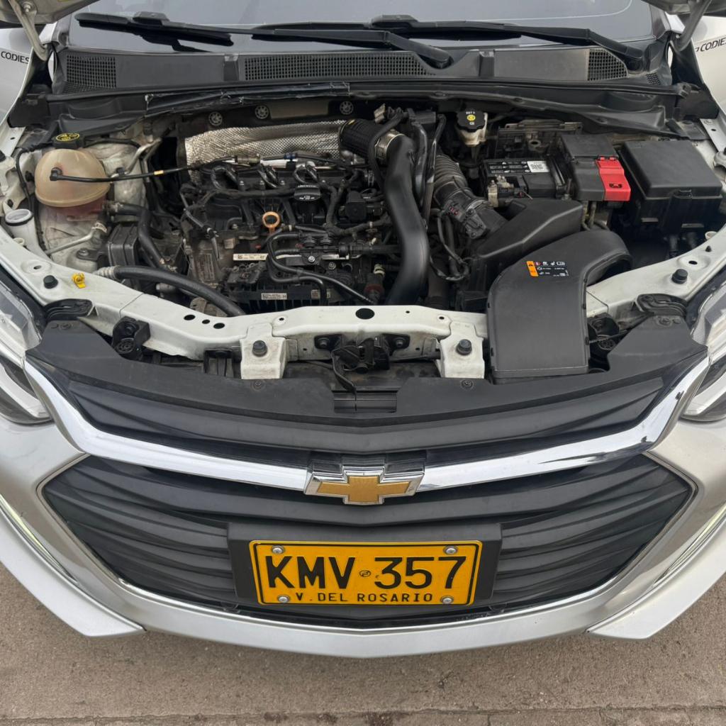 ONIX PREMIER TURBO AC 1.0 4P 4X2 TA 2021 KMV357_11