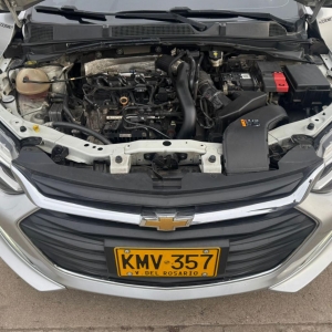 ONIX PREMIER TURBO AC 1.0 4P 4X2 TA 2021 KMV357_11