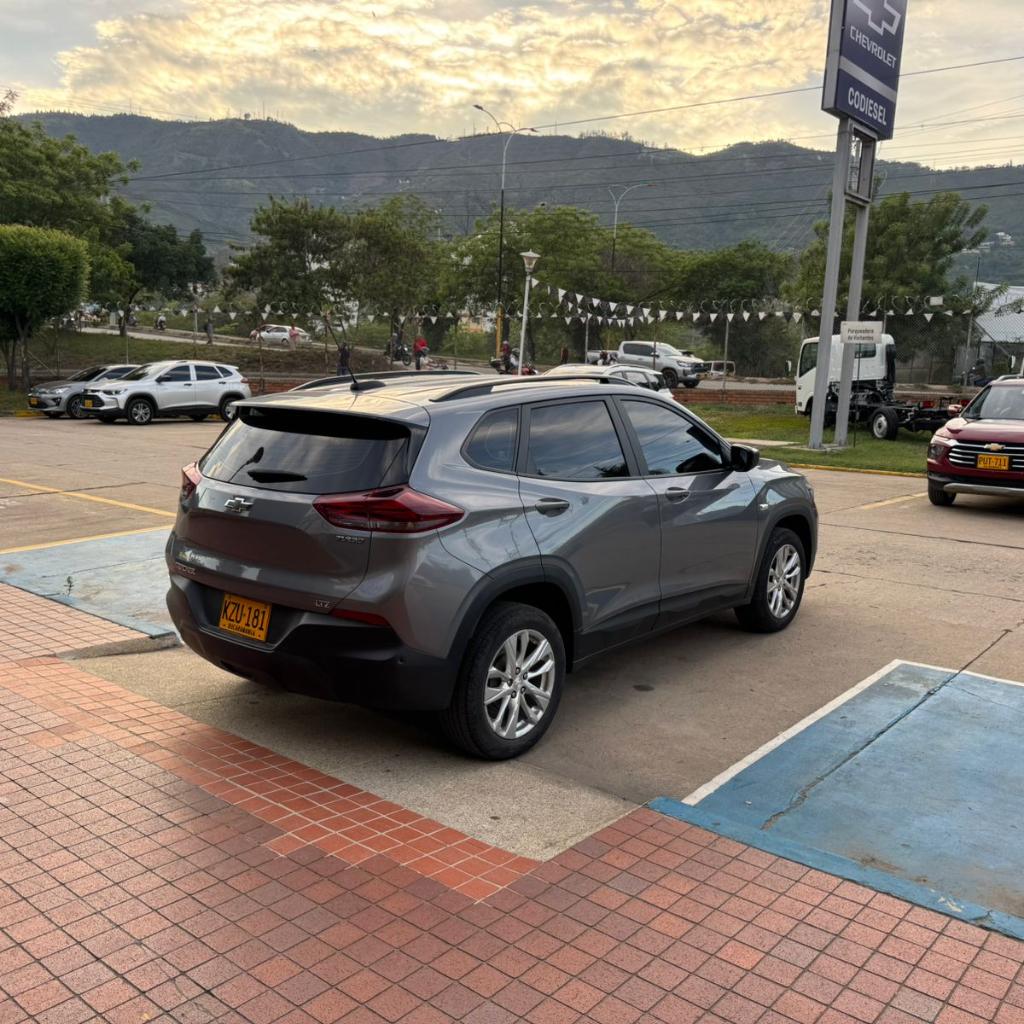 TRACKER TURBO LTZ (D) AT 2023 KZU181_7