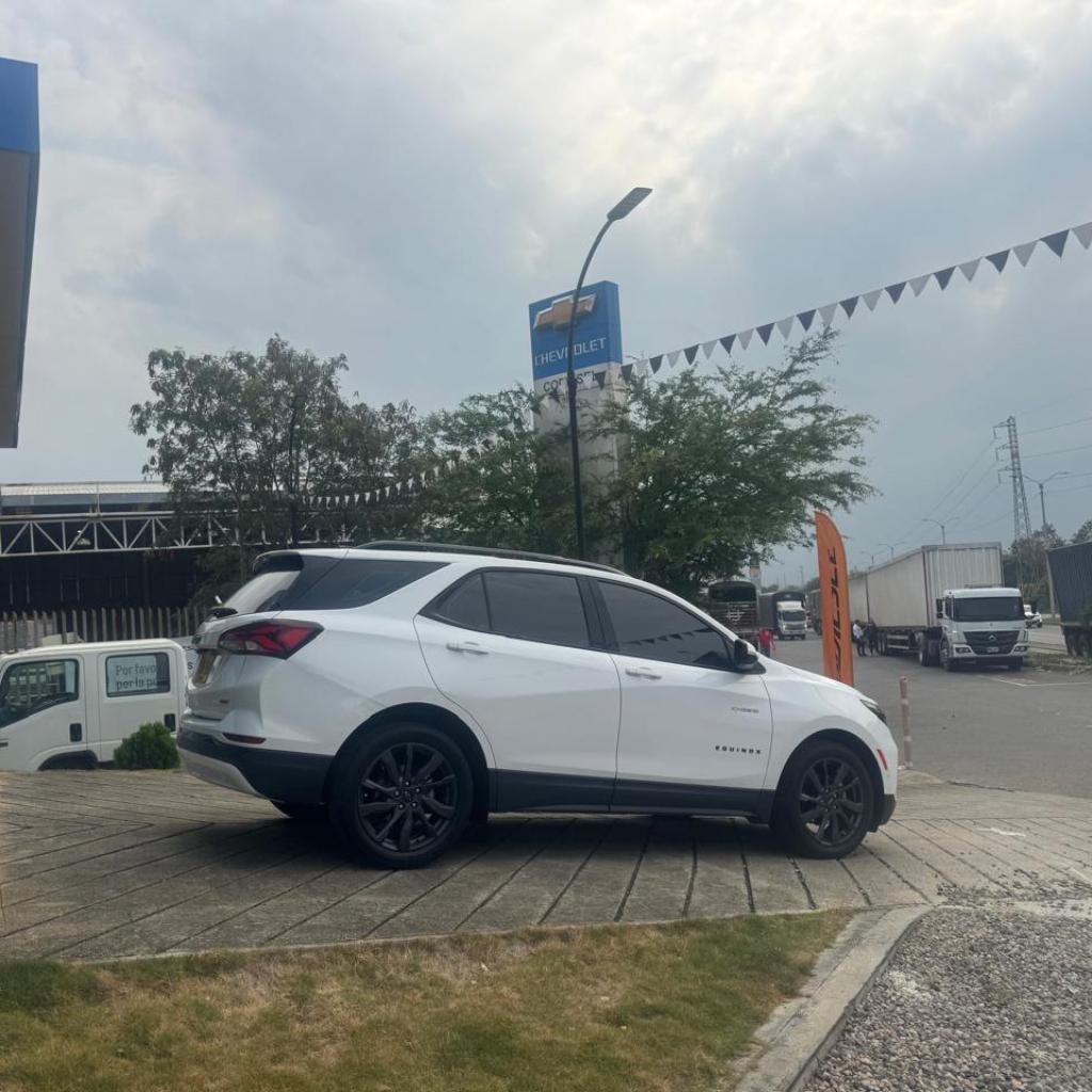 EQUINOX TURBO RS 2023 LVZ706_6