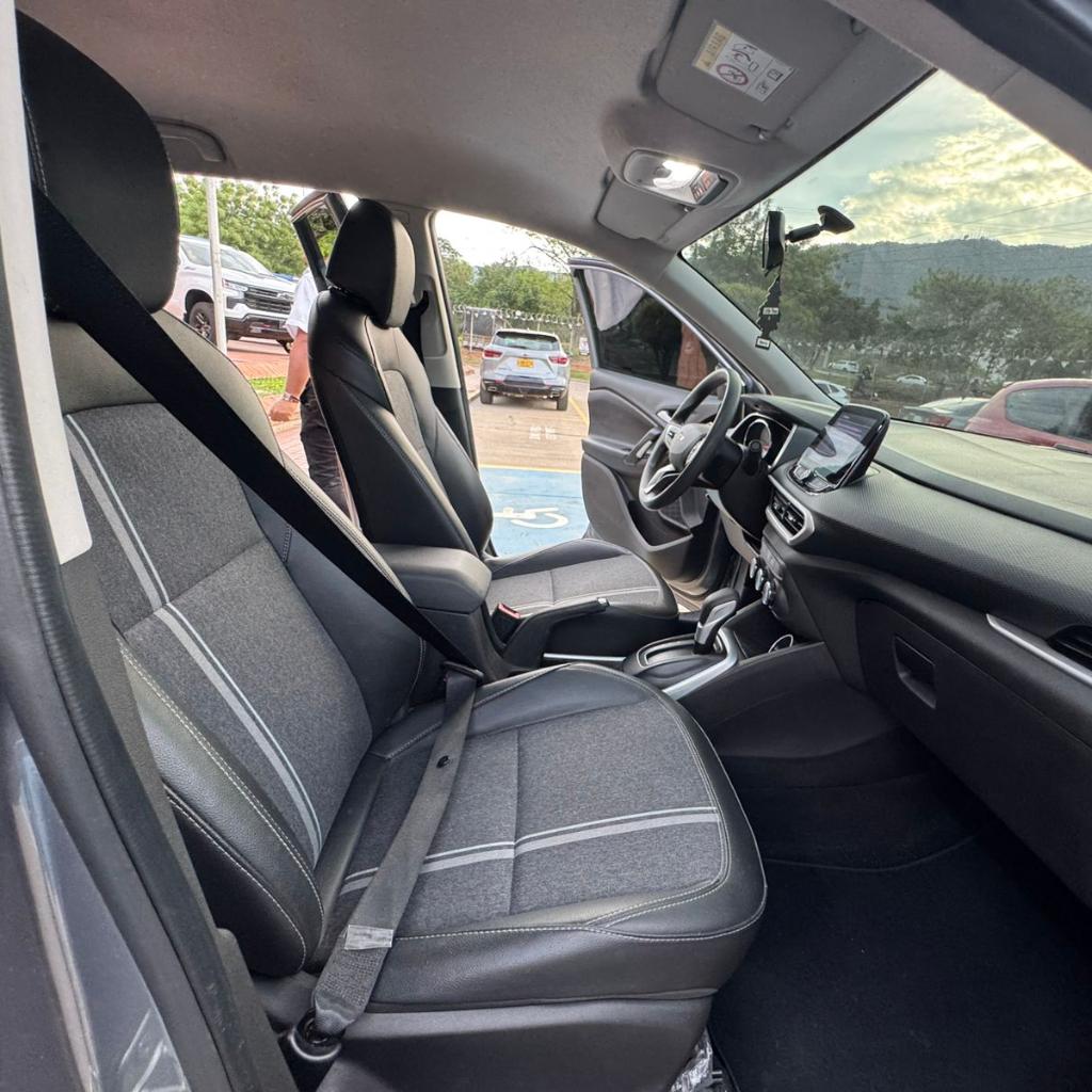 TRACKER TURBO LTZ (D) AT 2023 KZU181_15