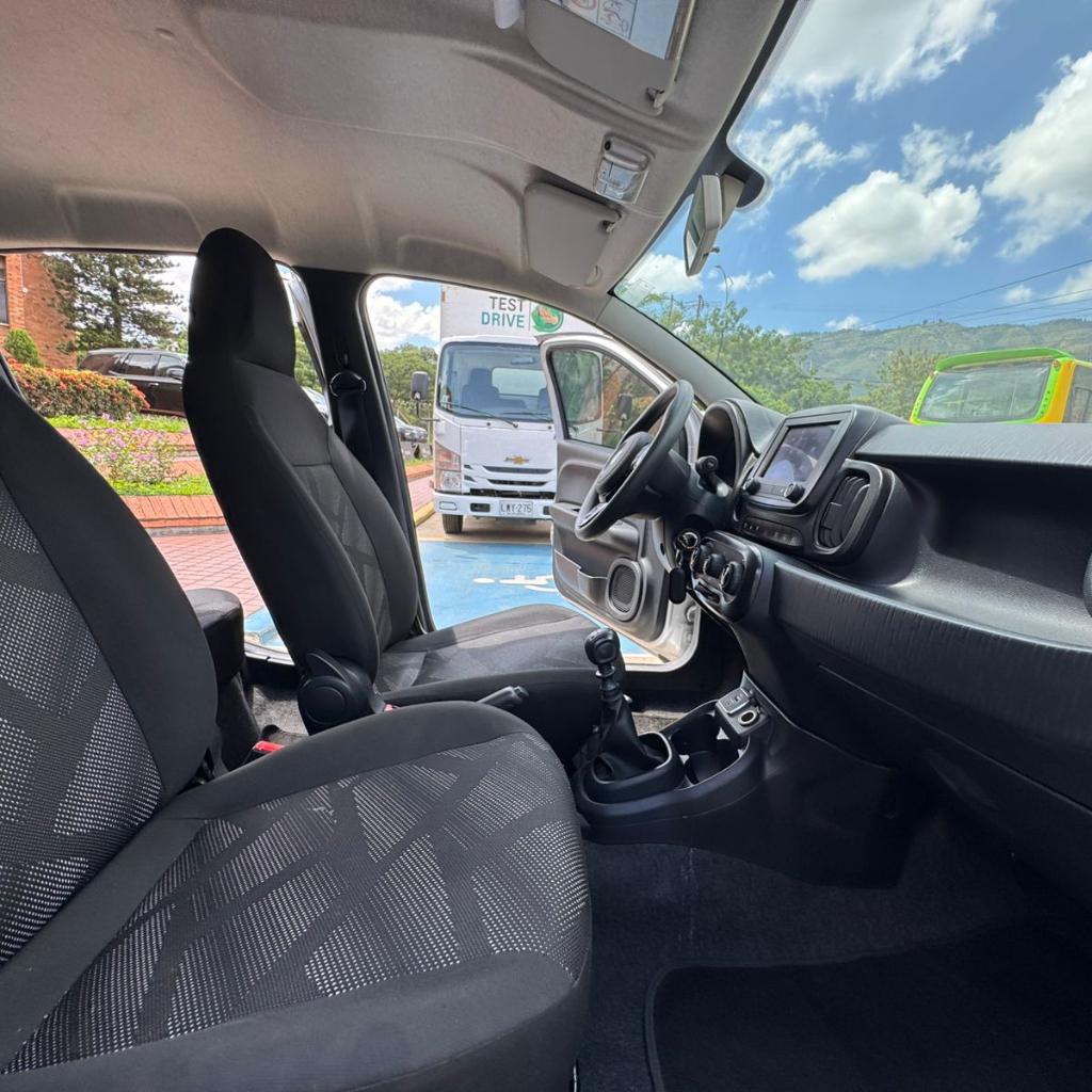 MOBI LIKE MT 1000CC 5P 2024 MYL147_15