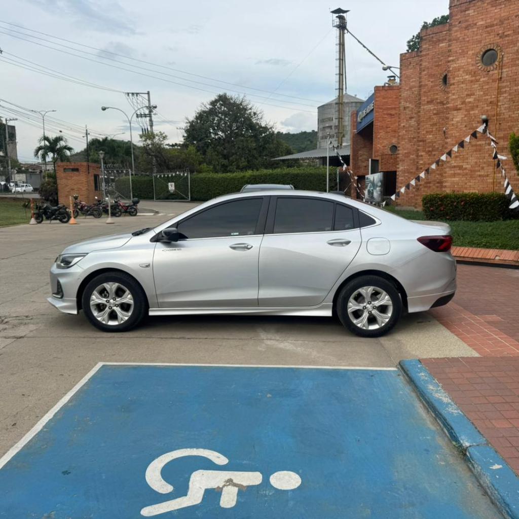 ONIX PREMIER TURBO AC 1.0 4P 4X2 TA 2021 KMV357_4